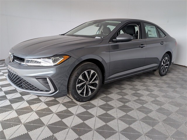 2026 Volkswagen Jetta 1.5T S photo 3