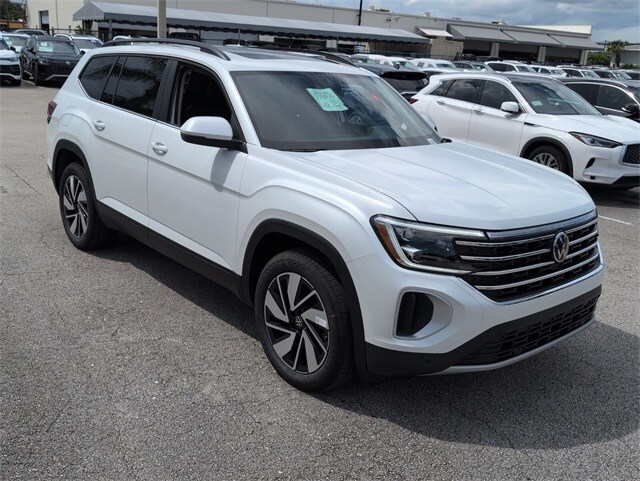 2026 Volkswagen Atlas SE Technology photo 2