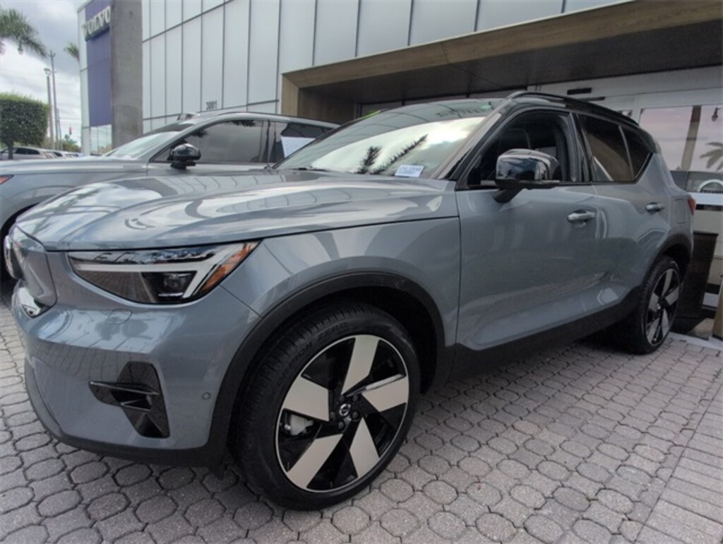 Used 2023 Volvo XC40 Recharge Pure Electric Ultimate SUV
