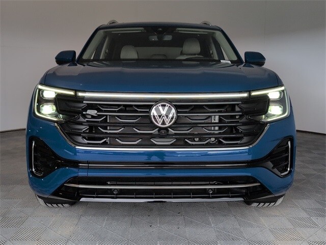 2026 Volkswagen Atlas SEL Premium R-Line photo 3
