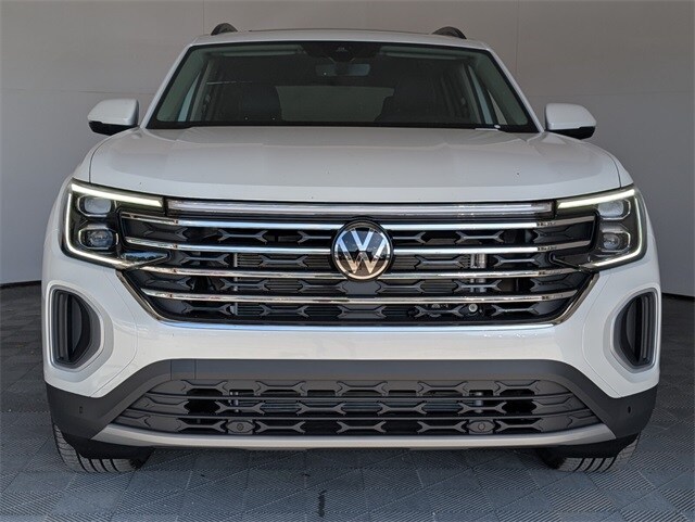 2026 Volkswagen Atlas SE Technology photo 3