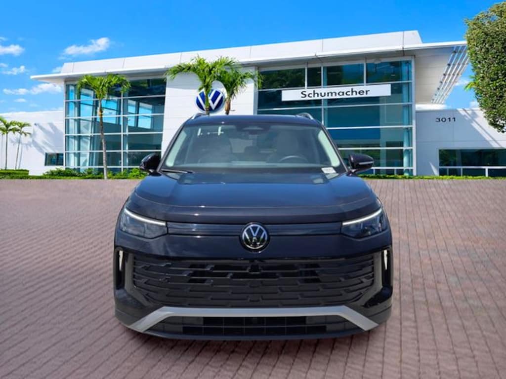 New 2026 Volkswagen Tiguan 2.0T SE SUV