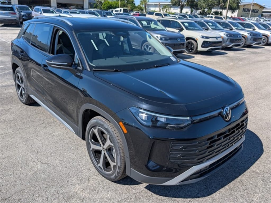 New 2026 Volkswagen Tiguan 2.0T SE SUV