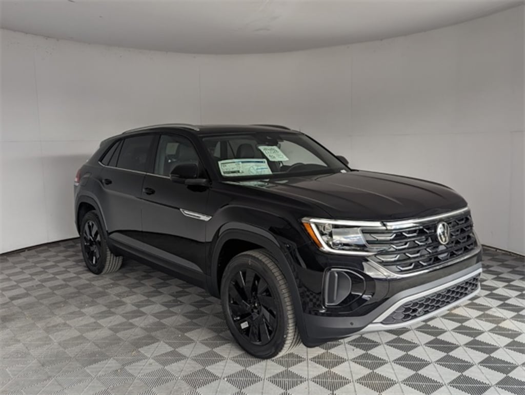 New 2026 Volkswagen Atlas Cross Sport 2.0T SE w/Technology SUV