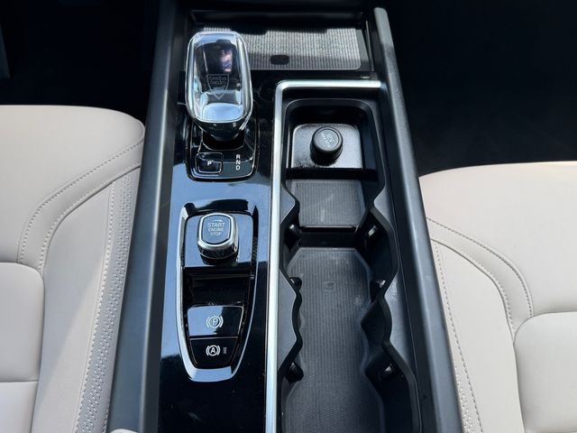 2026 Volvo XC60 Core - Photo 18