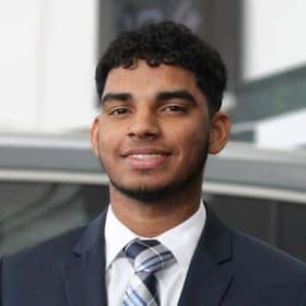 Staff member Yoimar Padilla from ID_c7a94f