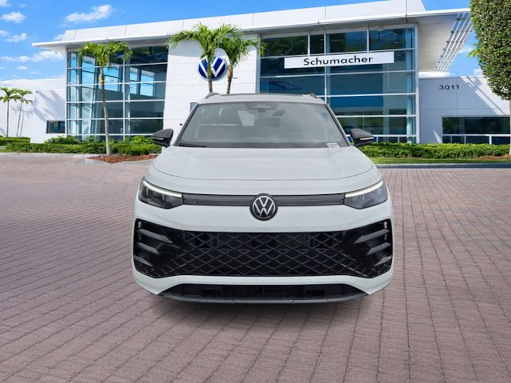 New 2026 Volkswagen Tiguan 2.0T SE R-Line Black SUV