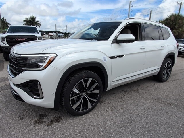 2026 Volkswagen Atlas SEL Premium R-Line photo 4