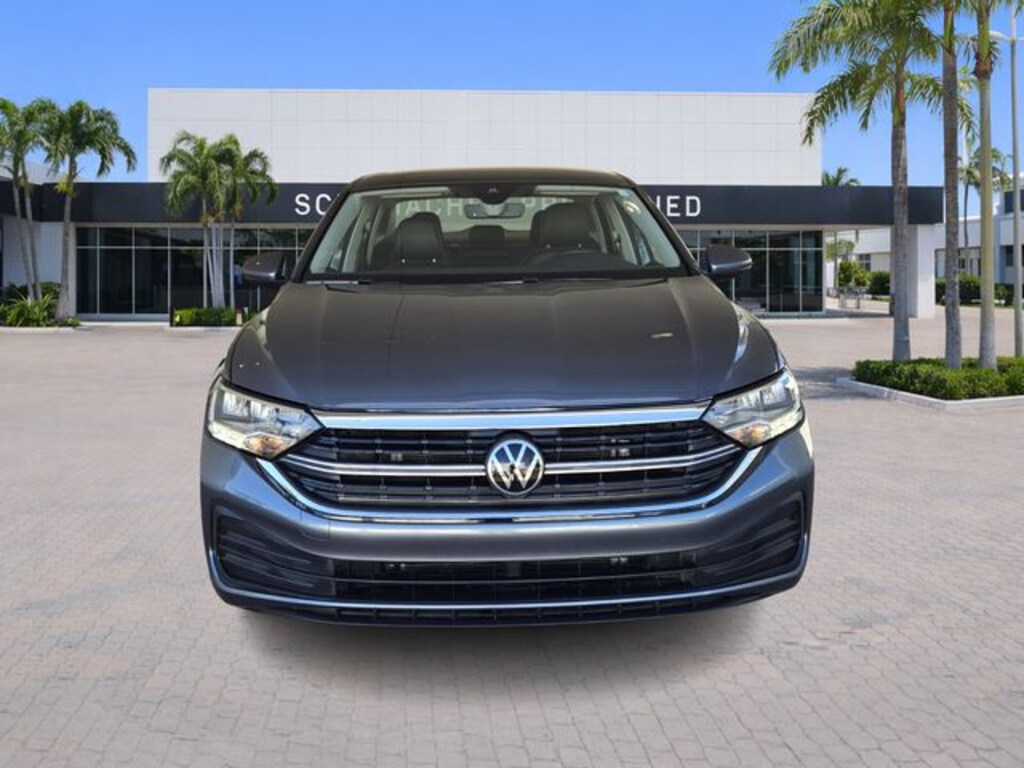 Certified 2024 Volkswagen Jetta 1.5T SE Sedan