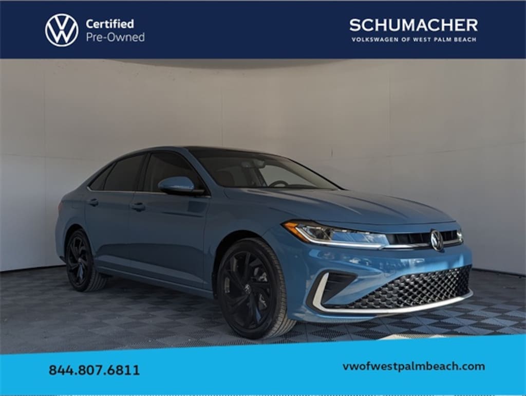 Used 2025 Volkswagen Jetta 1.5T SE Sedan