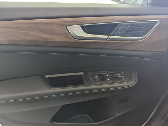 2026 Volkswagen Atlas SE w/Tech - Photo 16