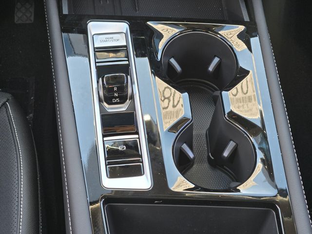 2026 Volkswagen Atlas SE w/Tech - Photo 19