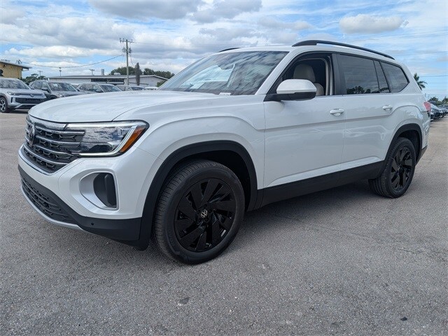 2026 Volkswagen Atlas SE Technology photo 4