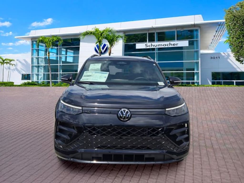 New 2026 Volkswagen Tiguan 2.0T SE R-Line Black SUV