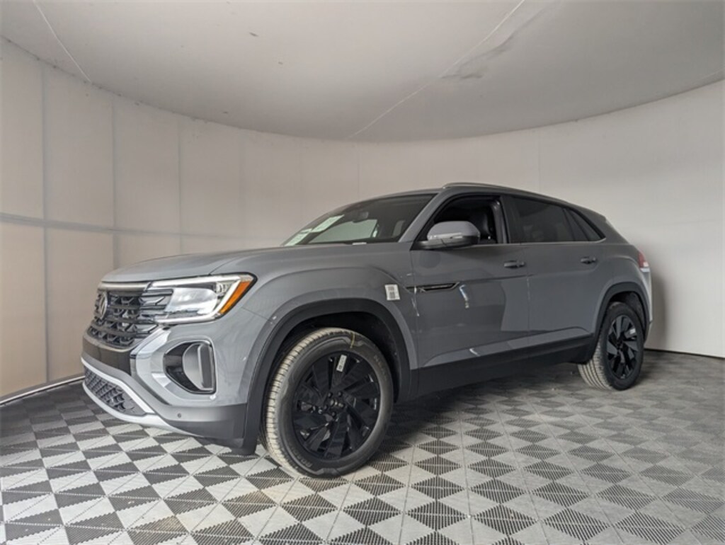 New 2026 Volkswagen Atlas Cross Sport 2.0T SE w/Technology SUV