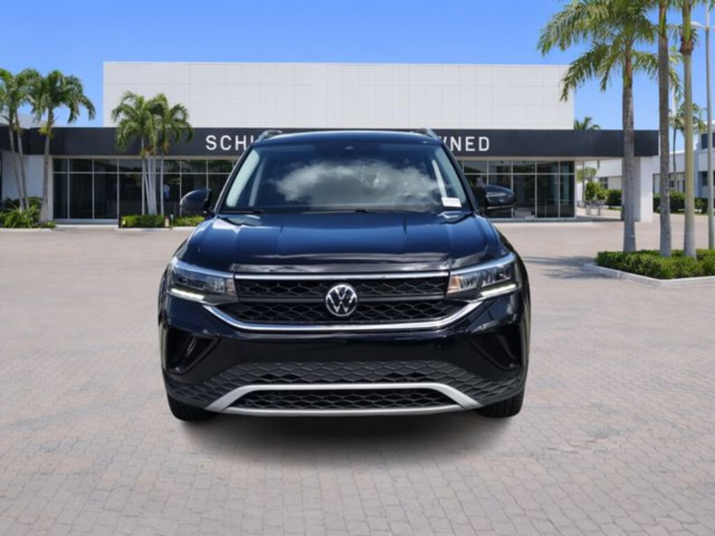 Certified 2024 Volkswagen Taos 1.5T SE SUV