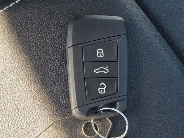 2026 Volkswagen Taos SEL - Photo 20