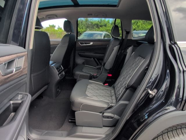 2026 Volkswagen Atlas SEL Premium R-Line - Photo 7