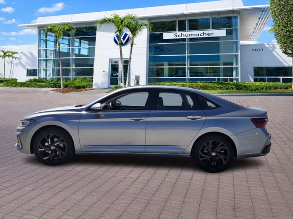 New 2026 Volkswagen Jetta 1.5T SE Sedan