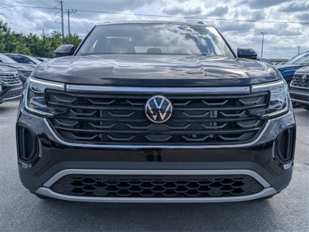 New 2026 Volkswagen Atlas Cross Sport 2.0T SE SUV