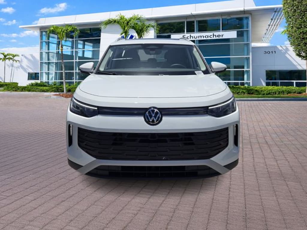 New 2026 Volkswagen Tiguan 2.0T SE SUV