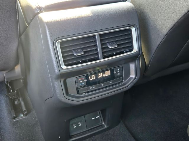 2026 Volkswagen Atlas SE w/Tech - Photo 15