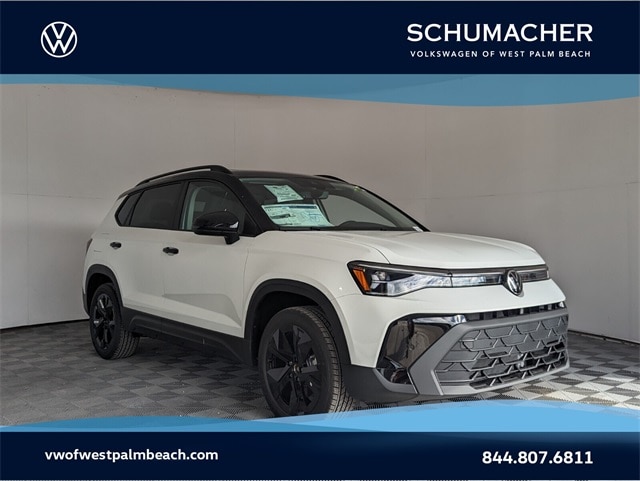 2026 Volkswagen Taos SE Black's photo