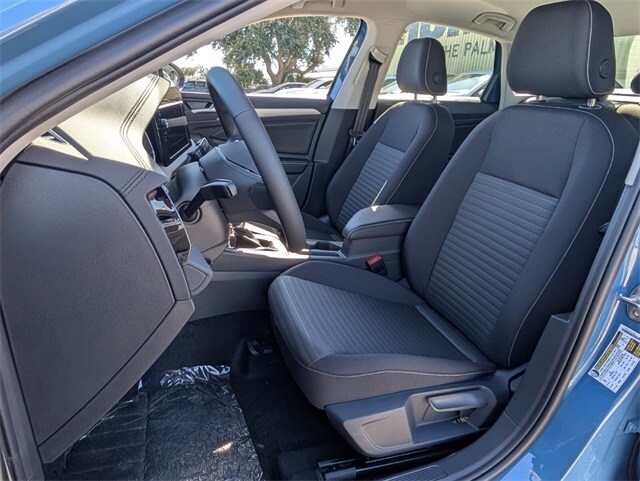 2026 Volkswagen Jetta 1.5T S photo 4