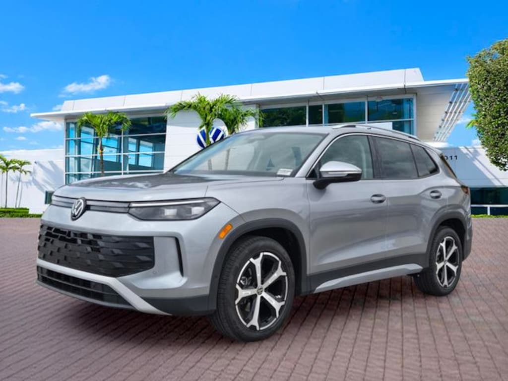 New 2026 Volkswagen Tiguan 2.0T SE SUV