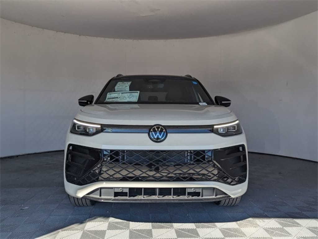New 2026 Volkswagen Tiguan 2.0T SE R-Line Black SUV