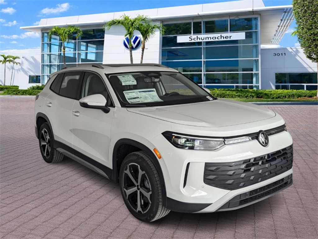 New 2026 Volkswagen Tiguan 2.0T SE SUV