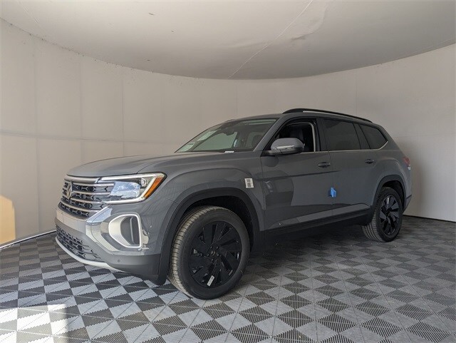 2026 Volkswagen Atlas SE Technology photo 4