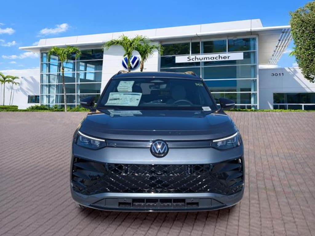 New 2026 Volkswagen Tiguan 2.0T SE R-Line Black SUV