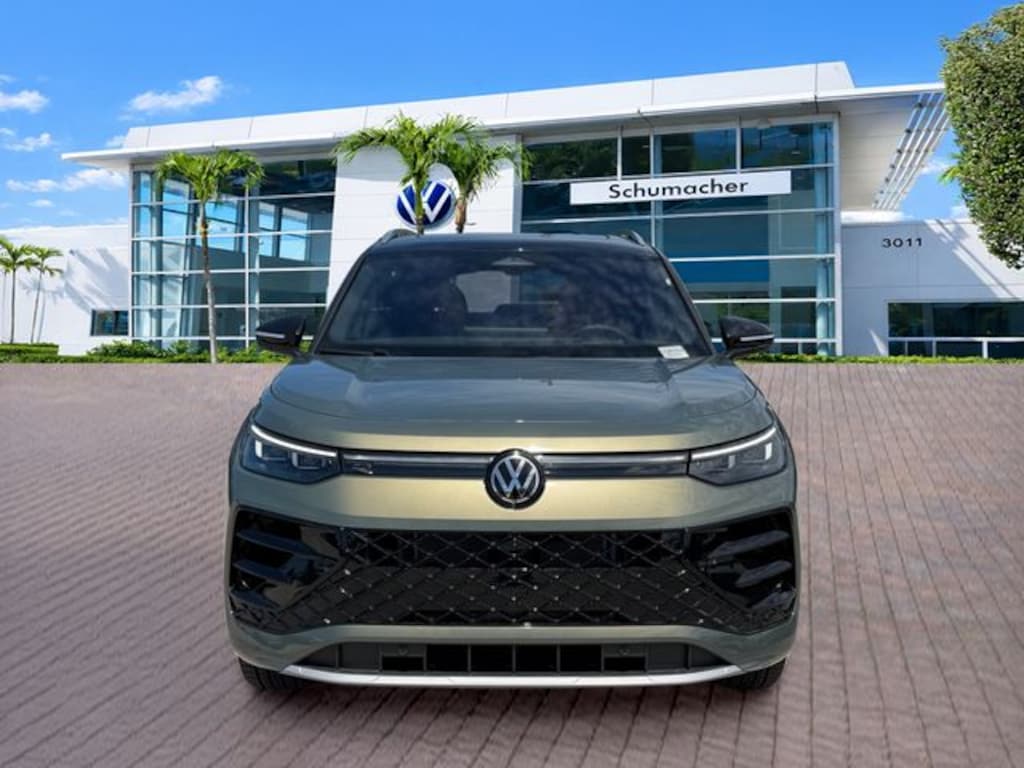 New 2026 Volkswagen Tiguan 2.0T SEL R-Line Turbo SUV