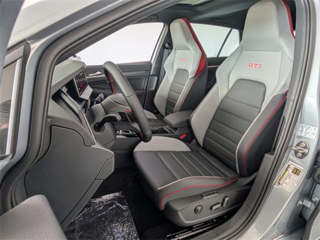 New 2025 Volkswagen Golf GTI 2.0T SE Hatchback