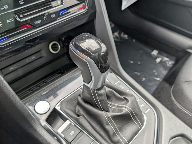 2026 Volkswagen Taos SE Black - Photo 24