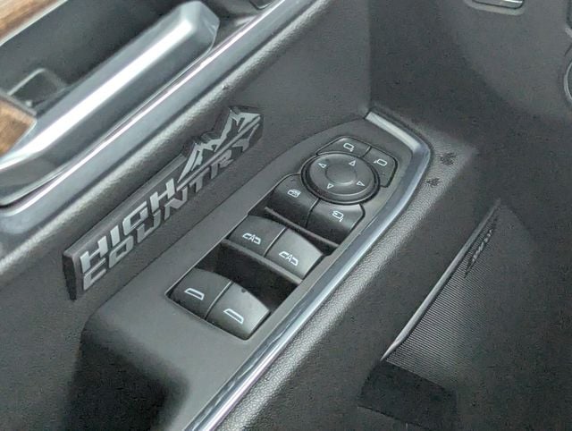 2023 Chevrolet Silverado 1500 High Country - Photo 15