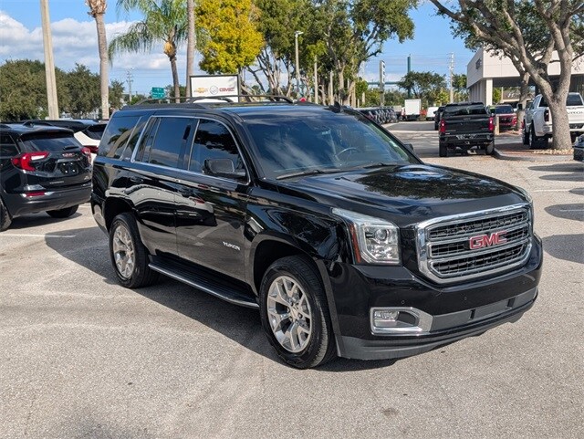 2019 Gmc Yukon SLE photo 2