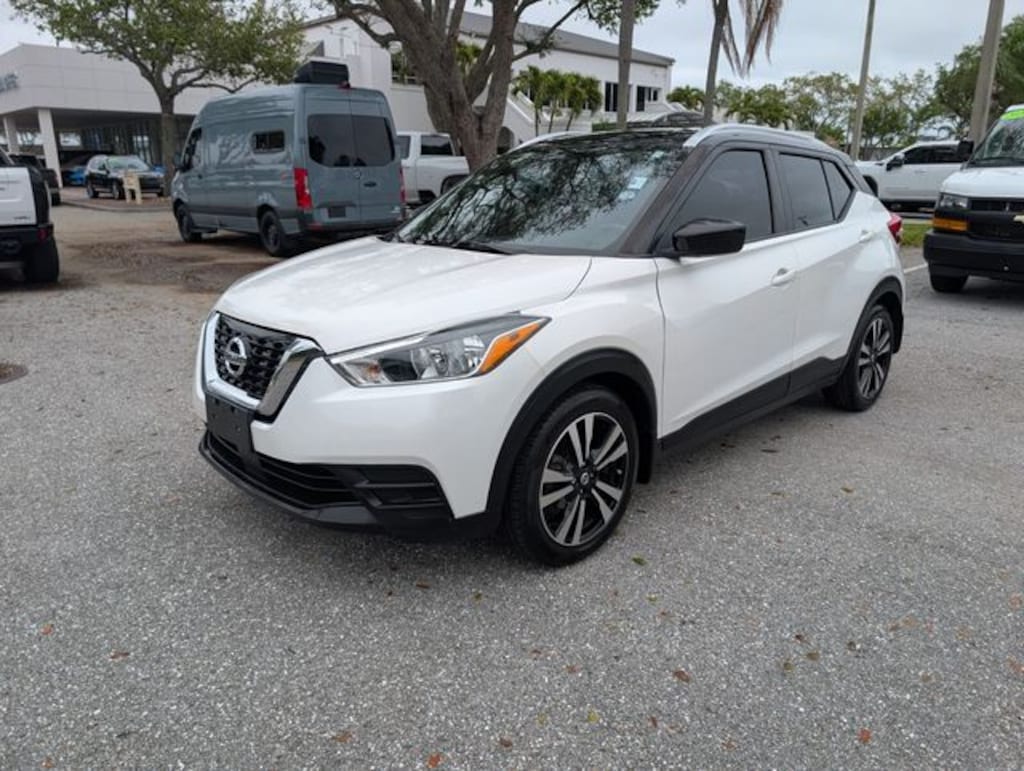 Used 2020 Nissan Kicks SV SUV