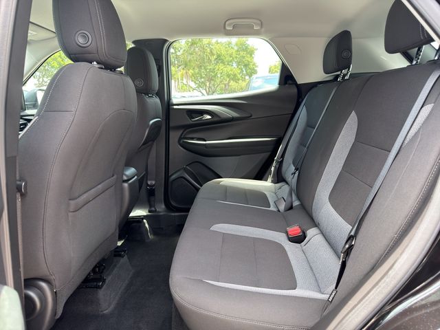 2023 Chevrolet TrailBlazer LS - Photo 14