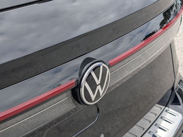 2026 Volkswagen Taos SE Black - Photo 15