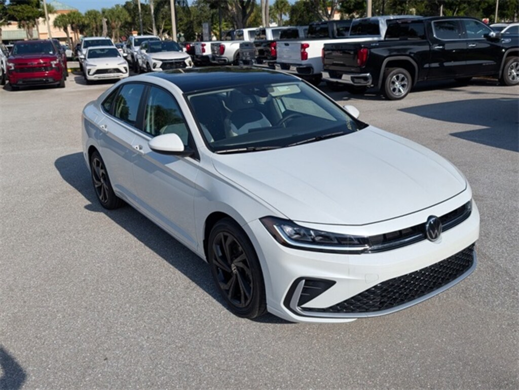 New 2025 Volkswagen Jetta 1.5T SE Sedan