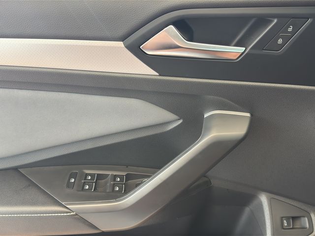 2026 Volkswagen Jetta SE - Photo 21