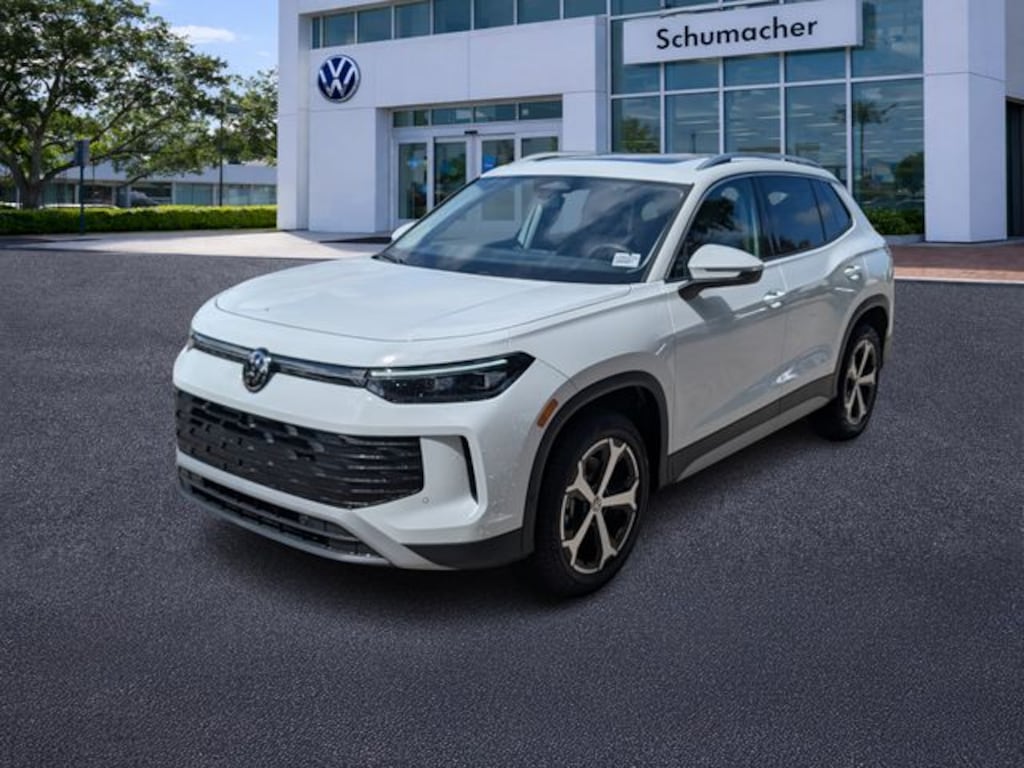 New 2026 Volkswagen Tiguan 2.0T SE SUV