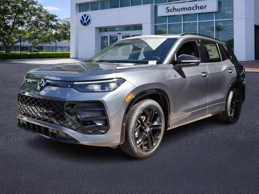 New 2026 Volkswagen Tiguan 2.0T SE R-Line Black SUV