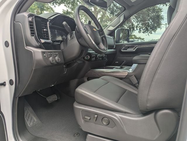 2026 Chevrolet Silverado 2500HD LTZ - Photo 14