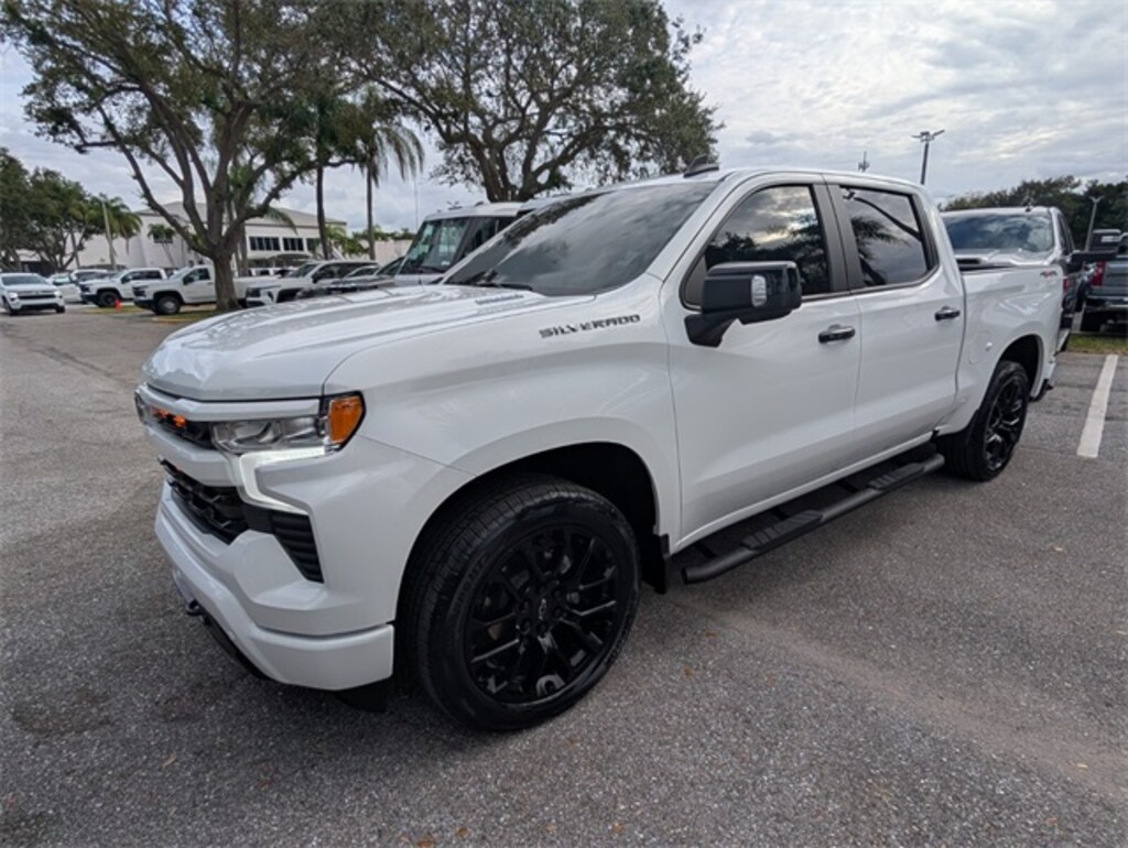 Used 2025 Chevrolet Silverado 1500 RST Truck Crew Cab