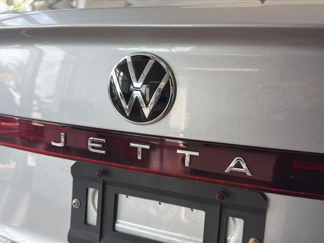 2026 Volkswagen Jetta SE - Photo 8