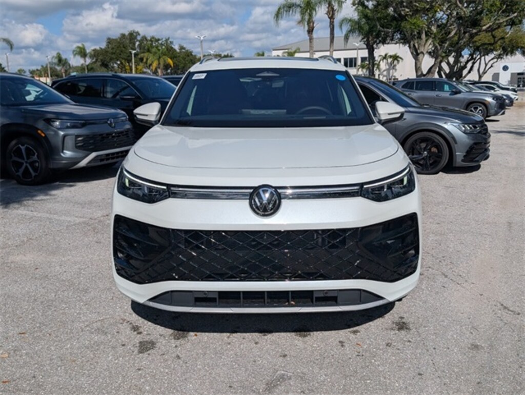 New 2026 Volkswagen Tiguan 2.0T SEL R-Line Turbo SUV