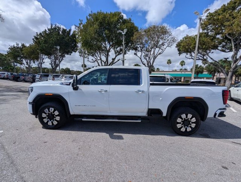 Used 2024 GMC Sierra 2500 HD Denali Truck Crew Cab